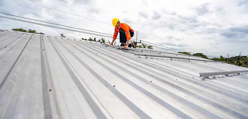 Metal Roof Repairs in Bloomington
