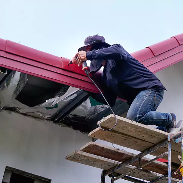 Why Bloomington, IL Homeowners Choose Bloomington Roofing Pro for Fascia Repair?