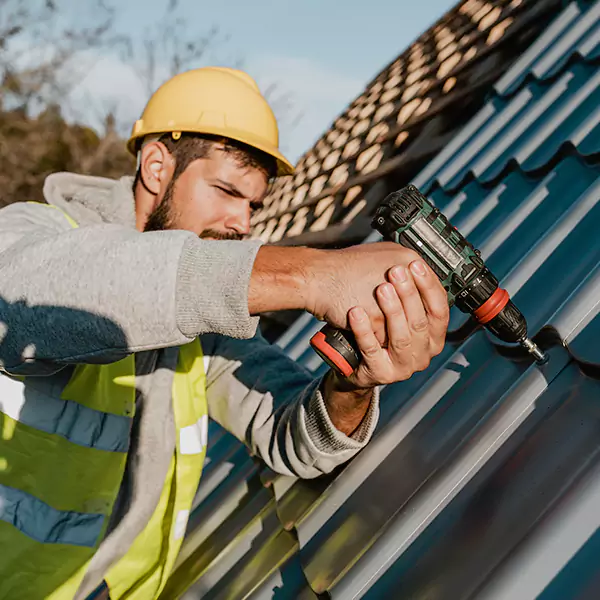 Why Bloomington Property Owners Choose Bloomington Roofing Pro for Metal Roof Replacement?