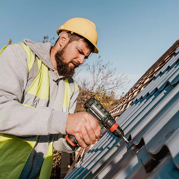 Why Bloomington, IL Property Owners Choose Bloomington Roofing Pro for Roof Restoration?